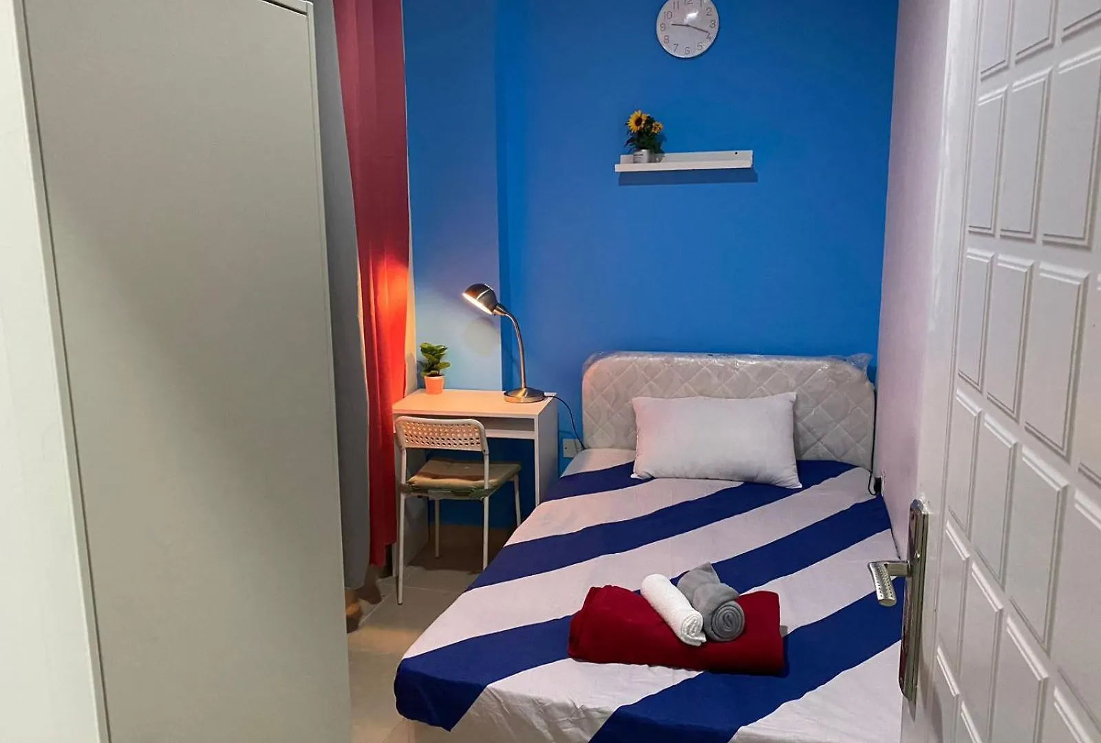 Nicest Partition Room In Barsha Heights Near Internet City Metro دبي 0*,  الإمارات العربية المتحدة