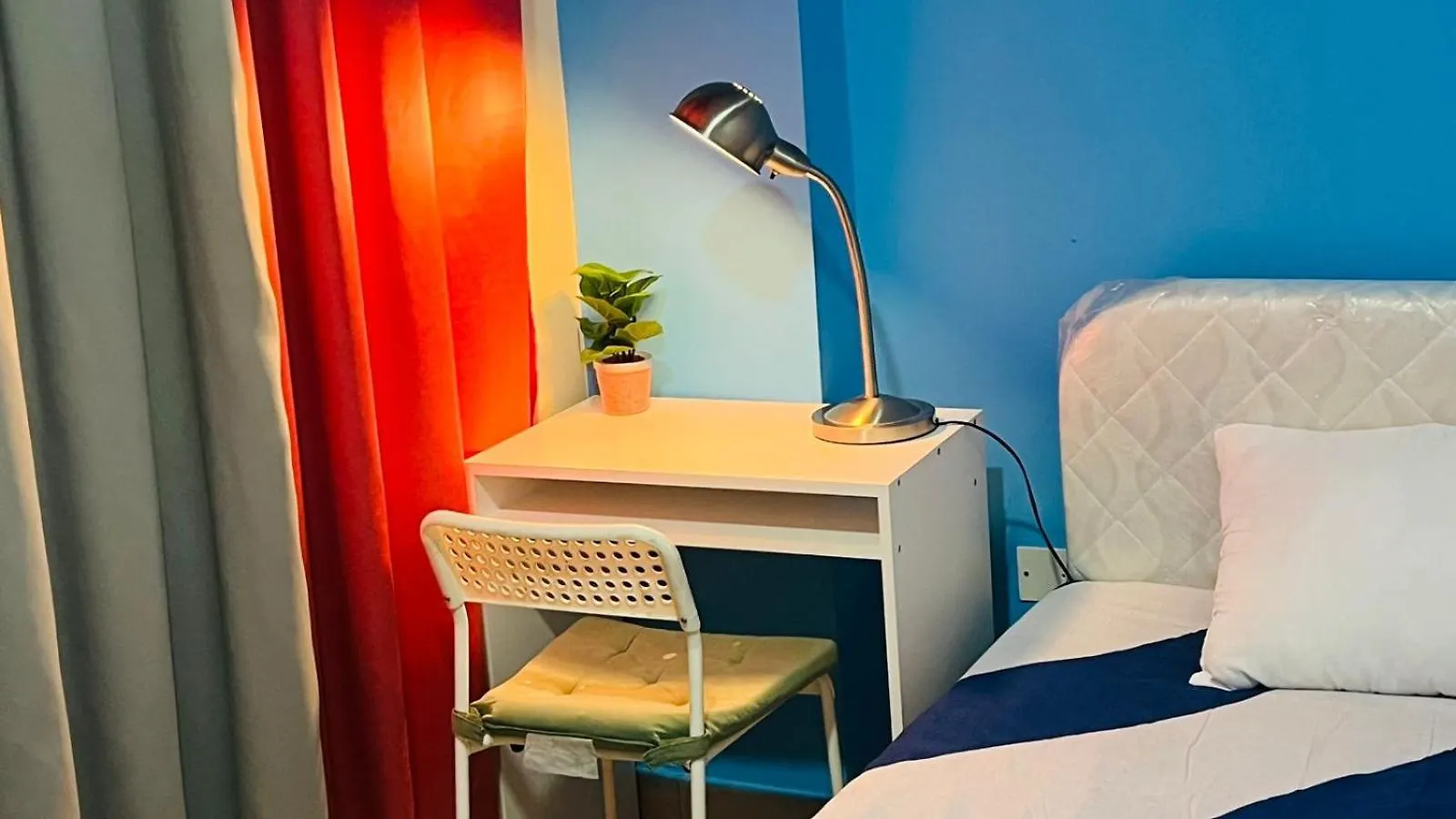 Nicest Partition Room In Barsha Heights Near Internet City Metro Dubai 0*,